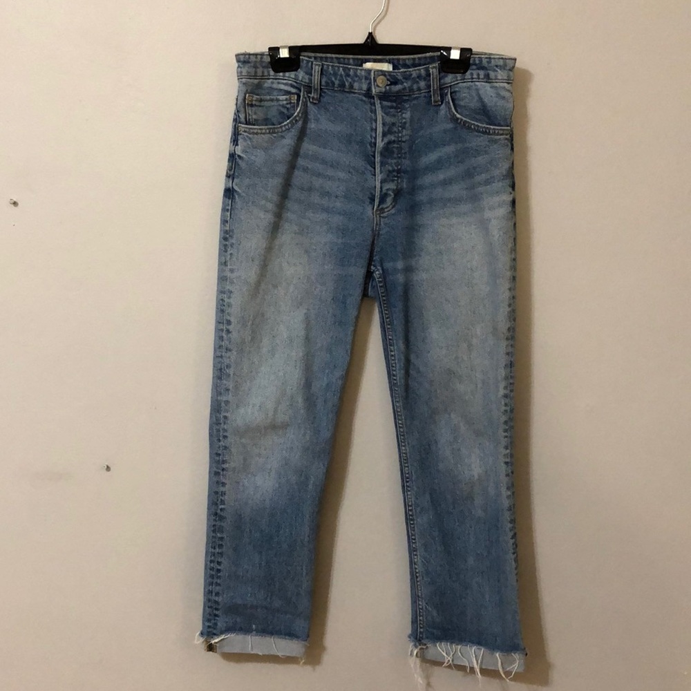 Boyfriend jeans.